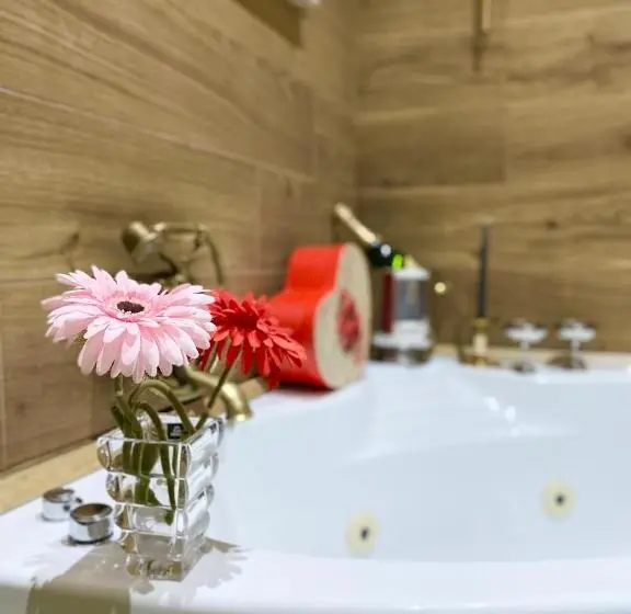 キングサイズベッドのスタンダードルーム, Suite Room