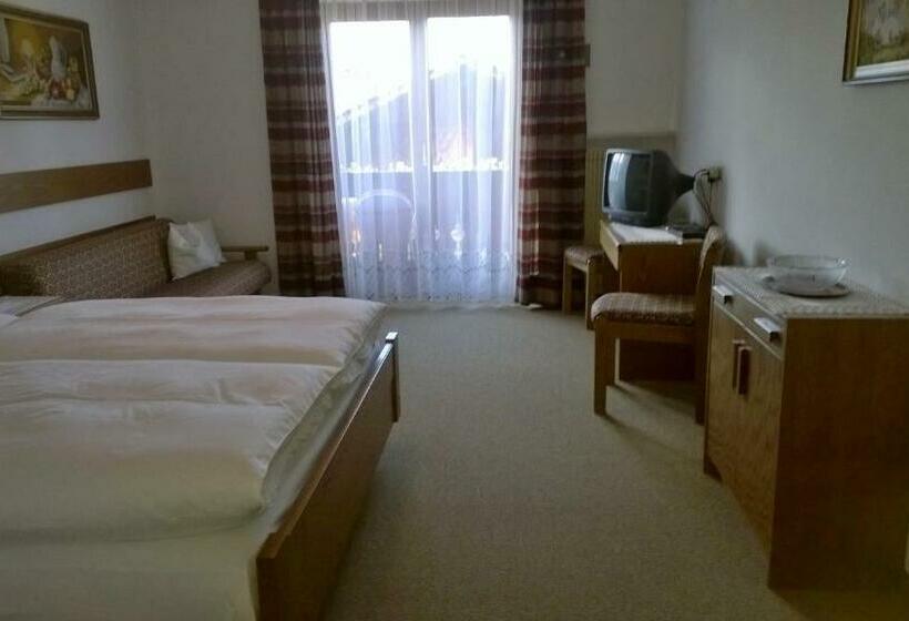 标准间带阳台, Garni Mühlanger