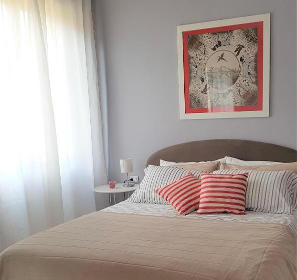 اتاق خانوادگی, Casa Rachele