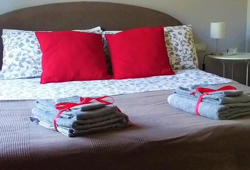 اتاق خانوادگی, Casa Rachele