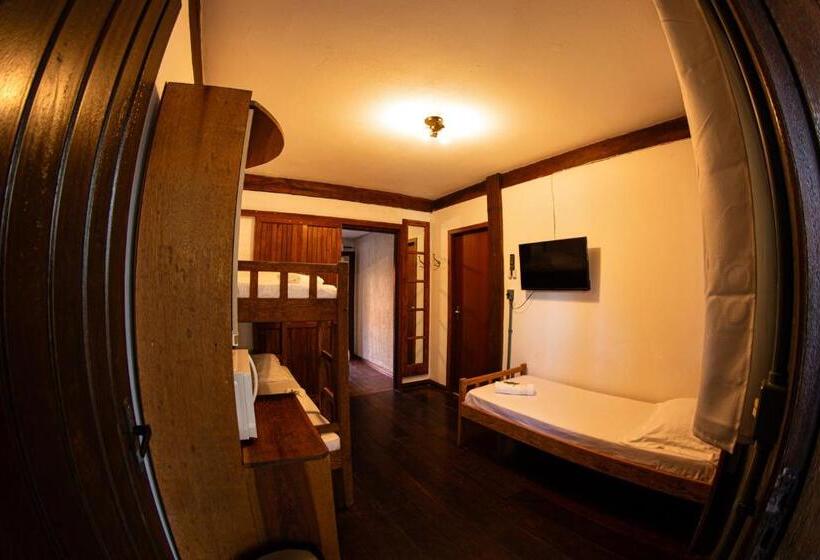 غرفة عائلية, Morada Da Xica