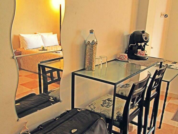 غرفة قياسية, Ryad A&b Sarai