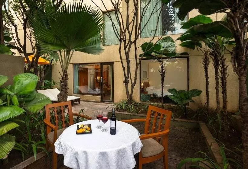 スイート, Hyatt Pune