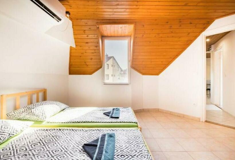 스탠다드 룸 공동 욕실, Azure House