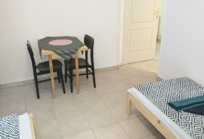 스탠다드 룸 공동 욕실, Azure House