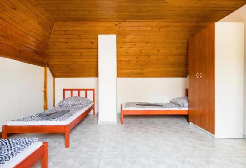 스탠다드 트리픔 룸 공동욕실, Azure House