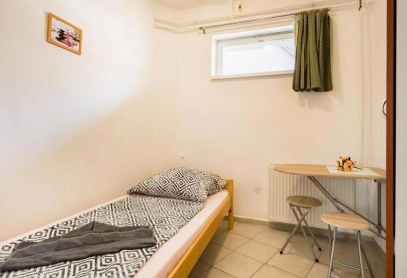 스탠다드 싱글 룸 공동욕실, Azure House