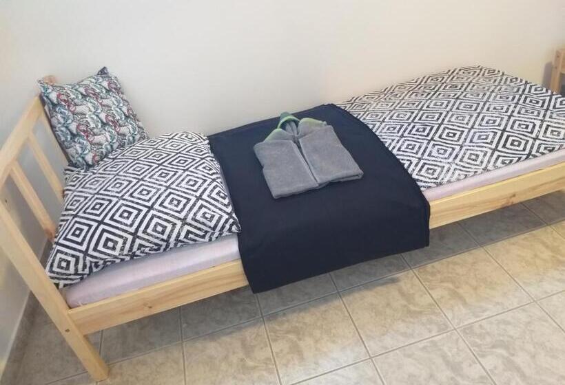 스탠다드 싱글 룸 공동욕실, Azure House