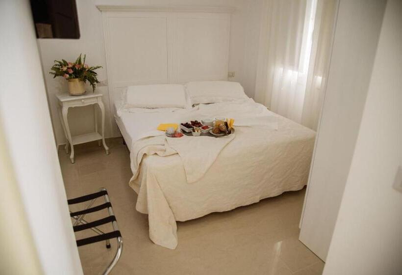 اتاق استاندارد با تخت بزرگ, B&b L Orizzonte