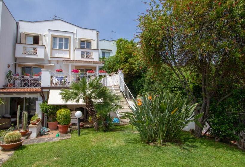 اتاق استاندارد با چشم‌انداز دریا, B&b L Orizzonte