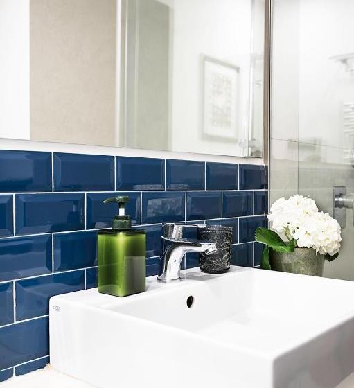 سوییت خانوادگی, Bb Casamatta