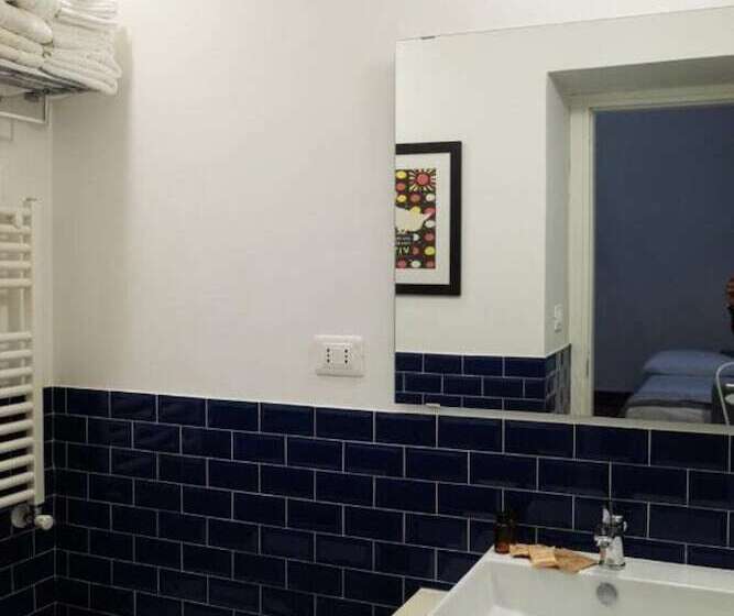 سوییت خانوادگی, Bb Casamatta