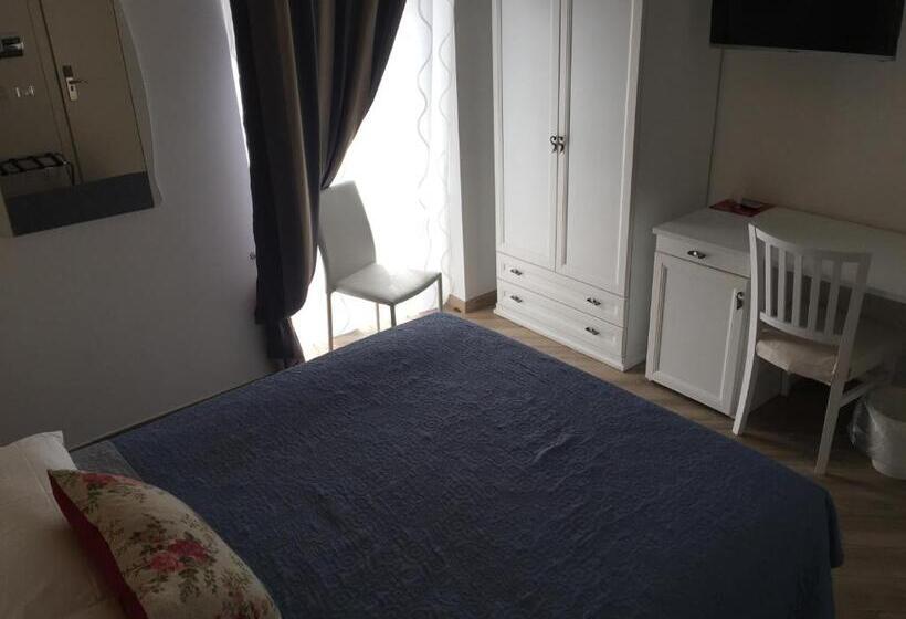 اتاق لوکس, Residenza Murat