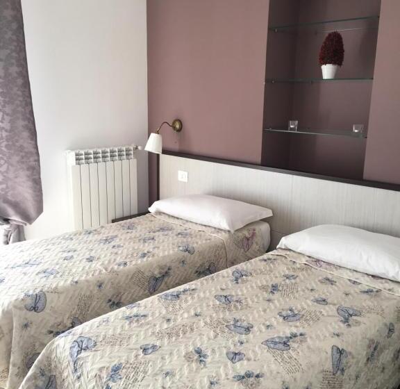 اتاق لوکس, Residenza Murat