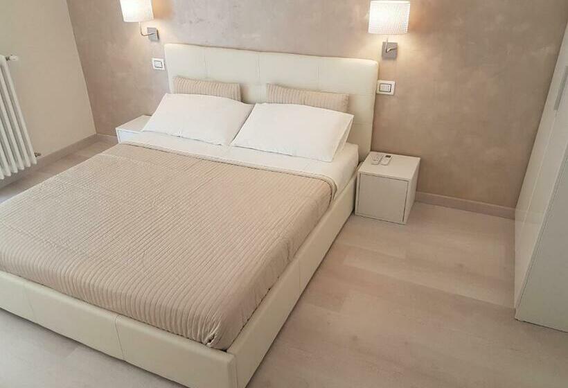 バルコニー付きスタンダードルーム, Termoli Inn