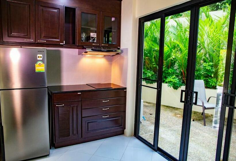 Sviitti Vuoristonäkymä, Baan Chom View Kamala Sha Plus