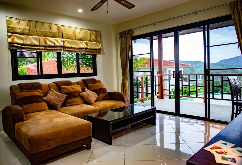 Sviitti Merinäkymä, Baan Chom View Kamala Sha Plus