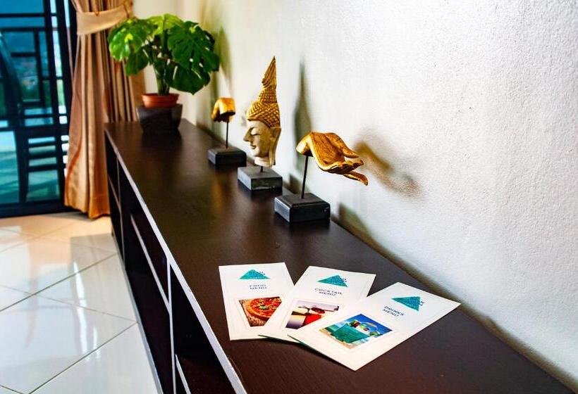 Sviitti Merinäkymä, Baan Chom View Kamala Sha Plus