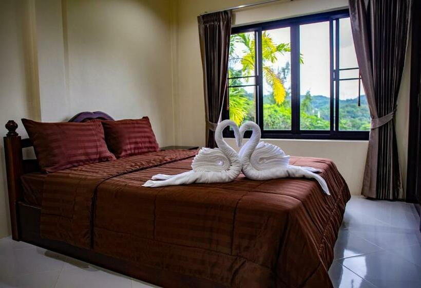 Sviitti Vuoristonäkymä, Baan Chom View Kamala Sha Plus