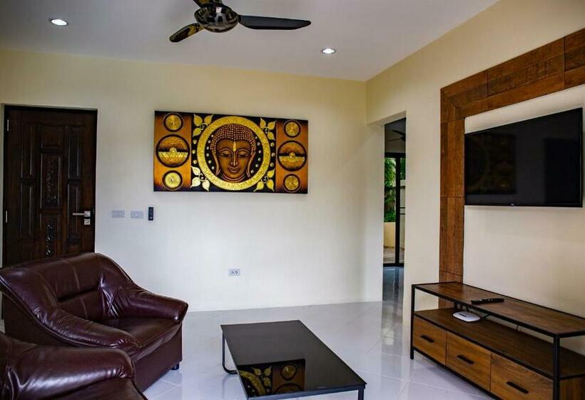 Sviitti Vuoristonäkymä, Baan Chom View Kamala Sha Plus