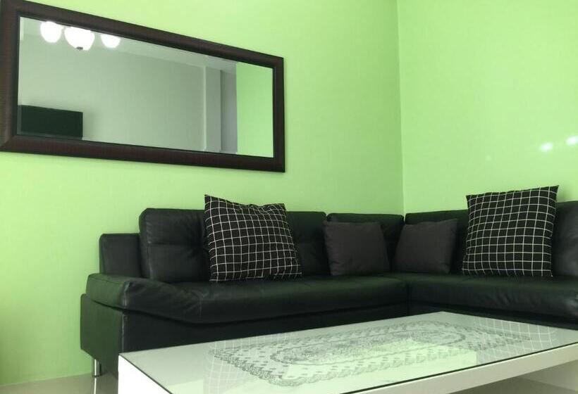 2ベッドルームハウス, Baan Aomsub