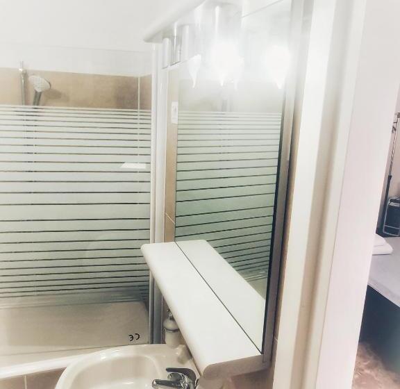 标准三人间内部客房, ççç Matera Short Term Rooms ççç