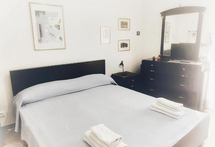 标准三人间内部客房, ççç Matera Short Term Rooms ççç