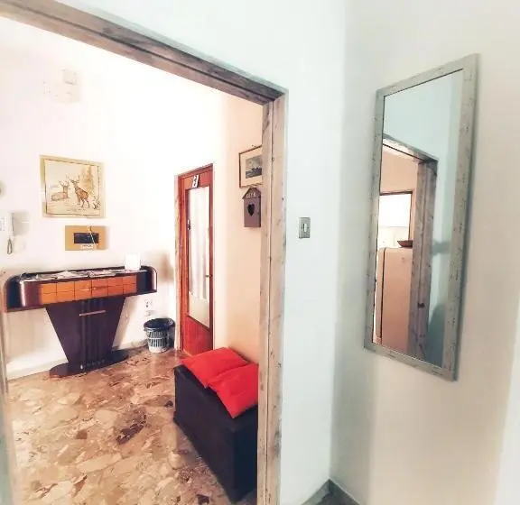 اتاق سه‌نفرۀ استاندارد با سرویس بهداشتی بیرون از اتاق, ççç Matera Short Term Rooms ççç