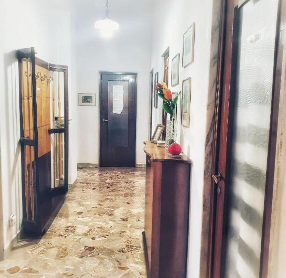 标准三人间外部浴室, ççç Matera Short Term Rooms ççç