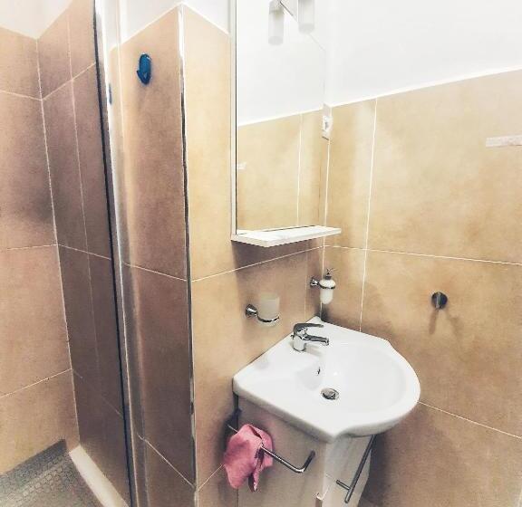 带共用浴室的标准房间, ççç Matera Short Term Rooms ççç
