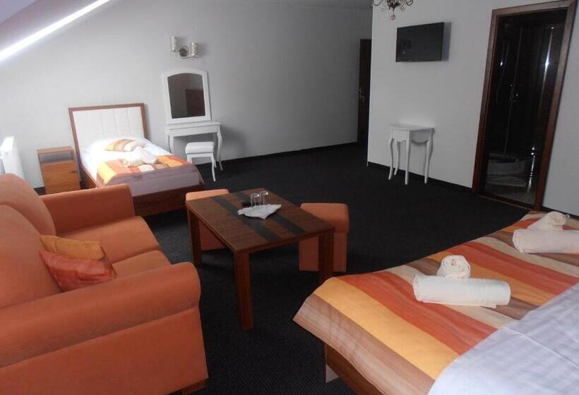 スタンダードトリプルルーム, Penzión Hučava