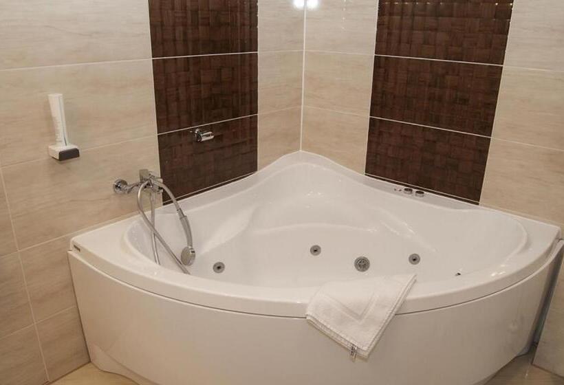 バルコニー付き１ベッドルームアパートメント, Penzión Hučava