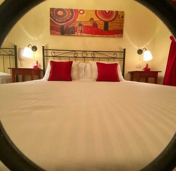 חדר דלוקס לשלושה, B&b Alexander