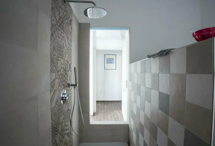 اتاق استاندارد با چشم‌انداز دریا, B&b Villamarea