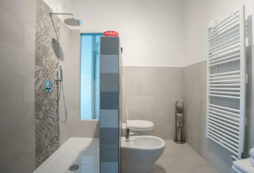 اتاق استاندارد با چشم‌انداز دریا, B&b Villamarea