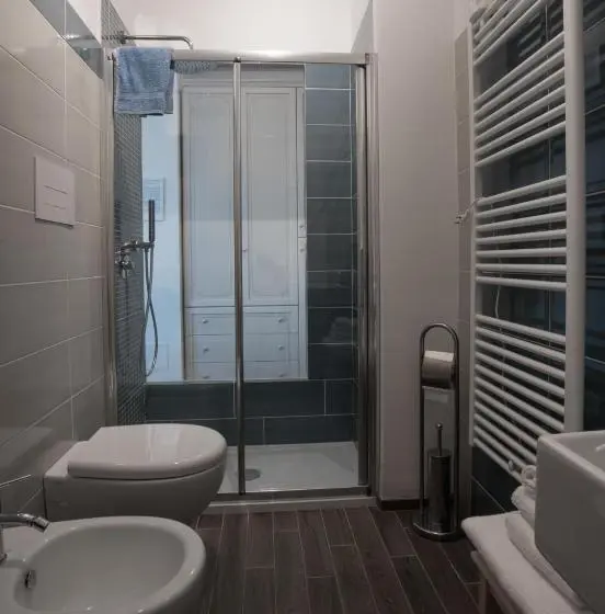 اتاق لوکس, B&b Villamarea