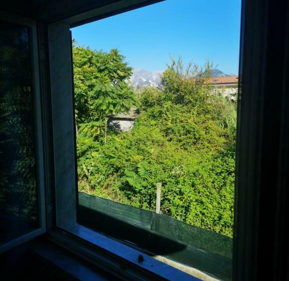 اتاق لوکس, Nonna Piera