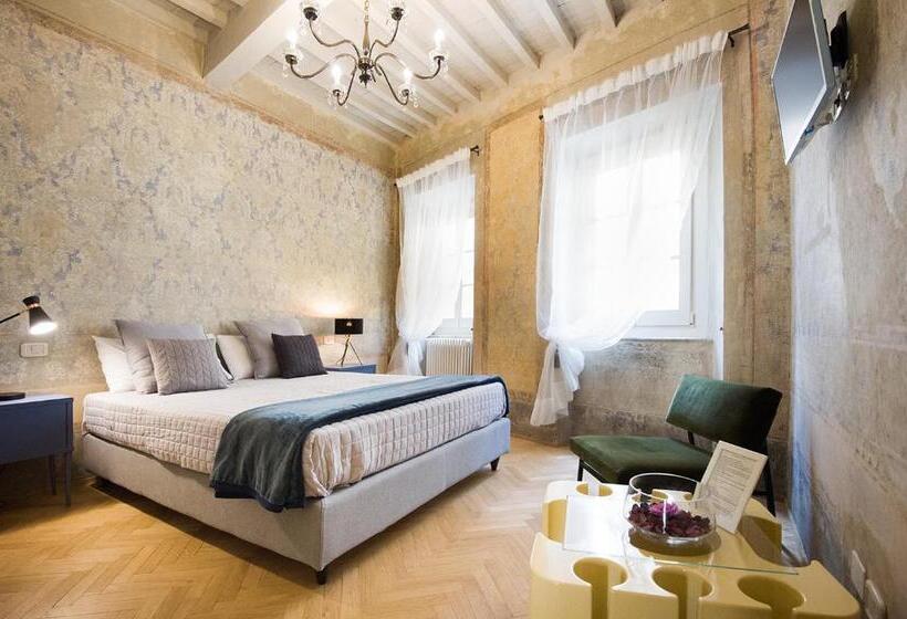 اتاق لوکس, Il Piccolo Cavour Charming House B&b