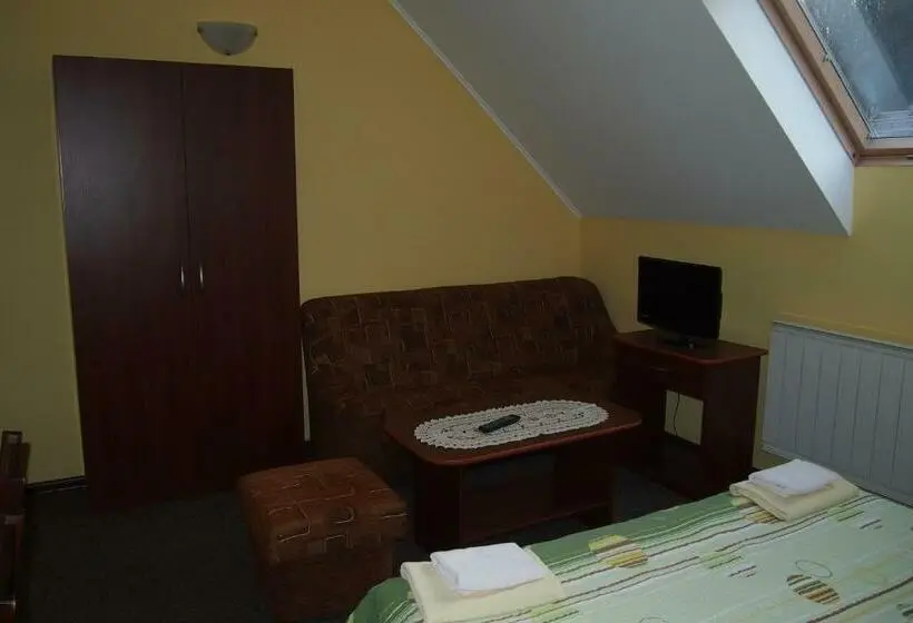 Deluxe Neljän Hengen Huone, Penzión U Nás