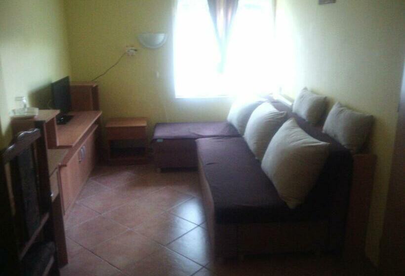 패밀리 스위트, Penzion Mima V Kováčovej