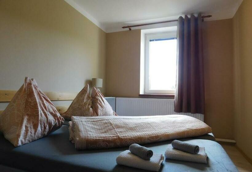 غرفة قياسية, Penzion U Marešů