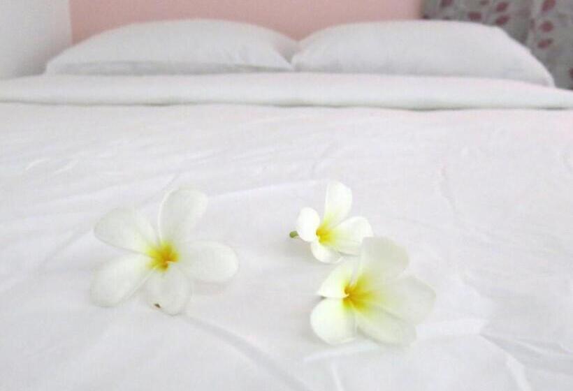 Семейное Бунгало, Taakradan Valley Resort ท่ากระดานวัลเล่ย์ รีสอร์ท