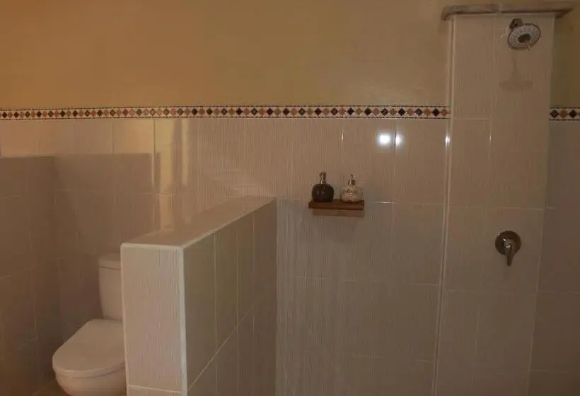 اتاق استاندارد با تراس, Taman Padi Villa