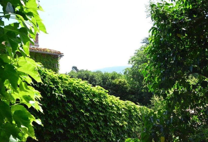 غرفة عائلية مطلّة علي الحديقة, Le Voyageur   Chambres D Hôtes