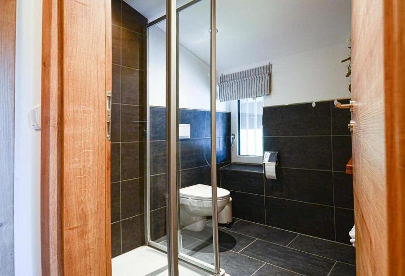 景色の見えるトリプルスタンダードルーム, Schörghof