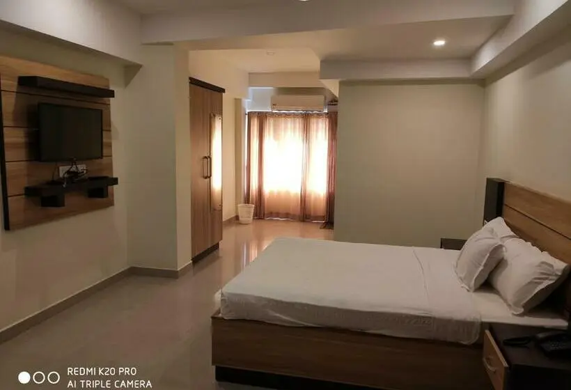 デラックスルーム, Sree Gokulam Apartments