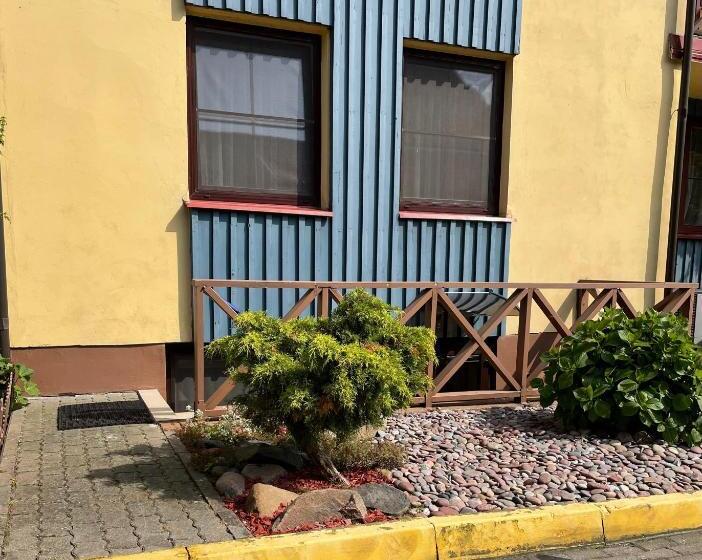 استودیوی استاندارد, Apartamentai Viktorija