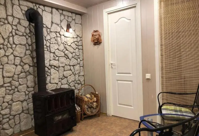 استودیوی استاندارد, Apartamentai Viktorija