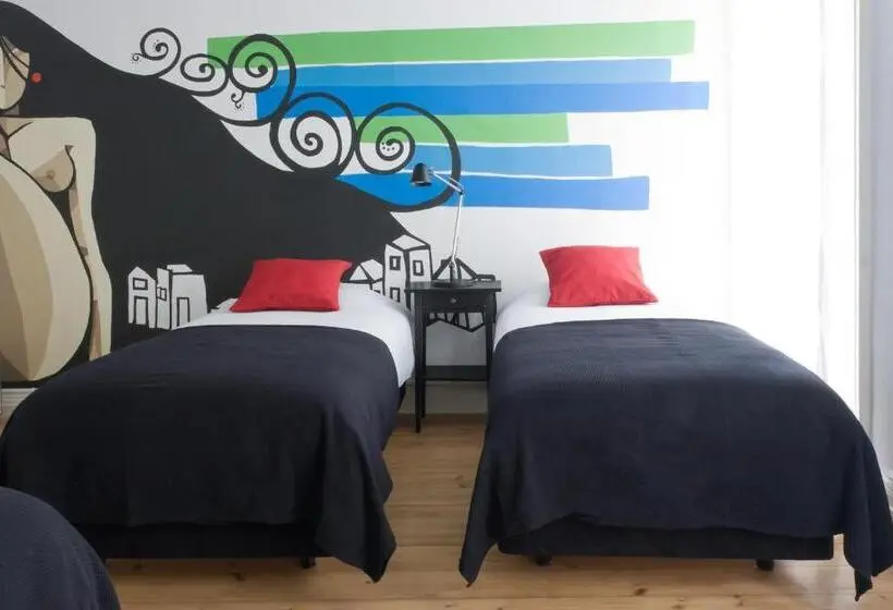 اتاق استاندارد چهار تخته, Azorean Urban Lodge