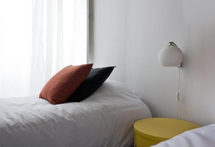 Стандартный внешний трехместный номер с ванной комнатой, Azorean Urban Lodge